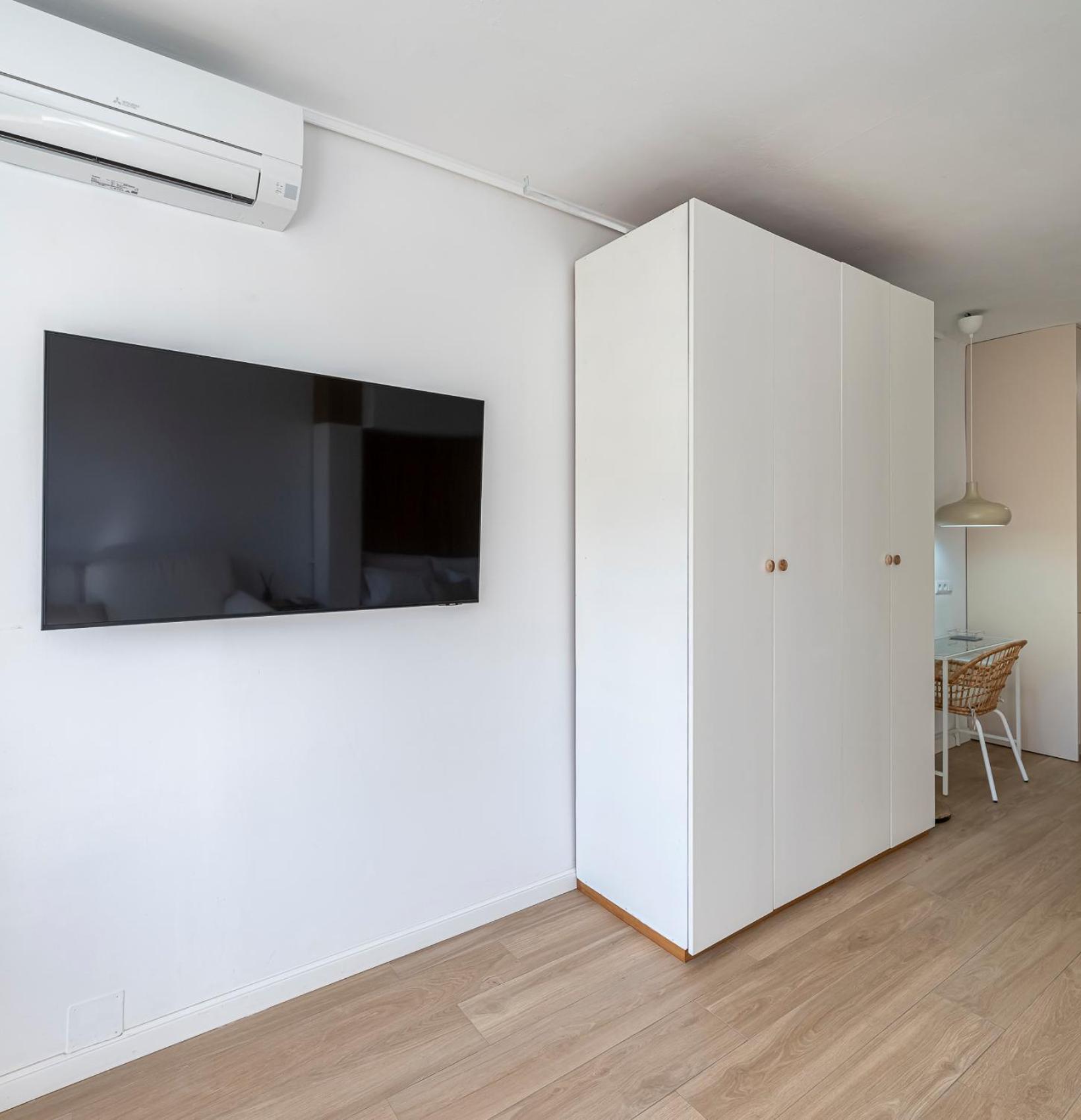 Apartamento ✺fenomenal Estudio En Milla De Oro✺piscina✺parking *
