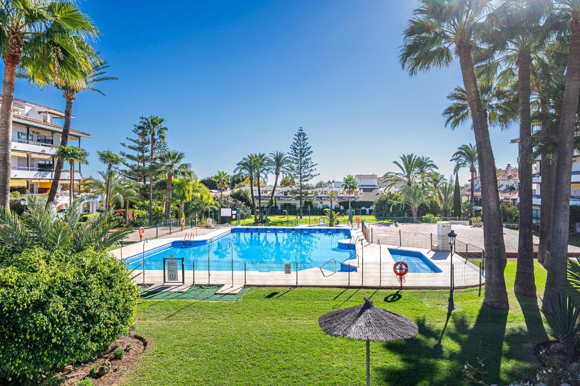 ✺fenomenal Estudio En Milla De Oro✺piscina✺parking Apartamento