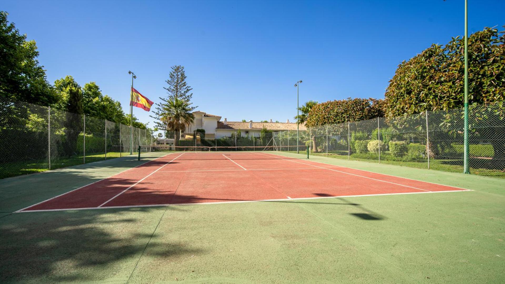 Apartamento ✺fenomenal Estudio En Milla De Oro✺piscina✺parking *