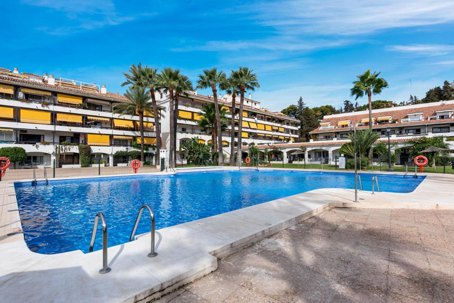 ✺fenomenal Estudio En Milla De Oro✺piscina✺parking Apartamento